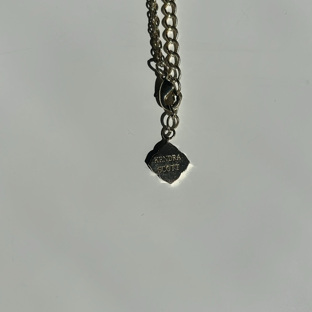 Kendra Scott Rae Necklace - Picture 3 of 3